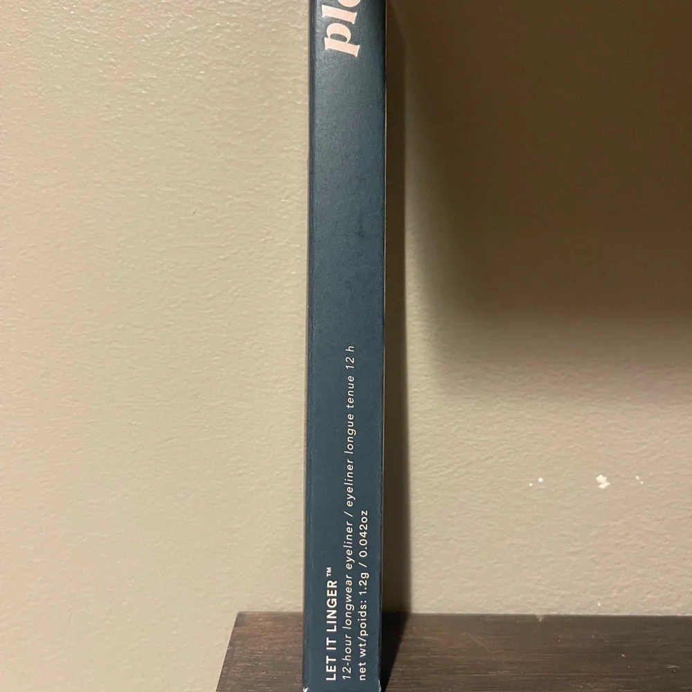 Pley Let it Linger 12 hour Eye Liner - Chili Pepper